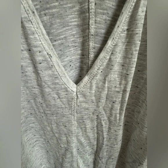 NWOT Hummingbird Plus Gray V-Neck Top with Long Sheer Embroidered Sleeves - Picture 8 of 10